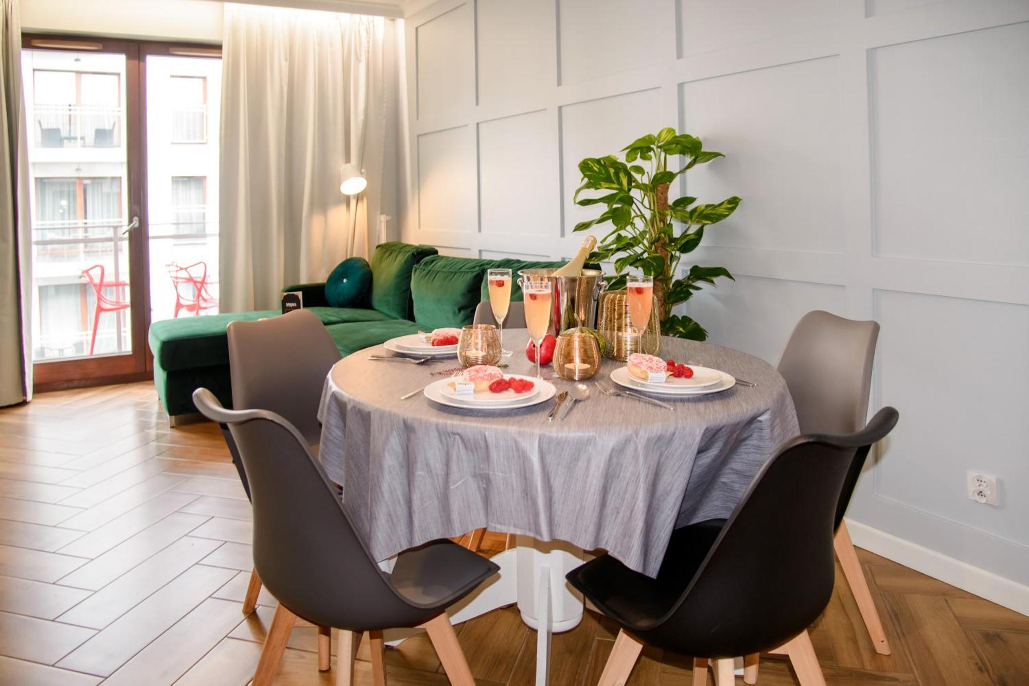 Maya'S Flats & Resorts 34 - Chmielna 73 Gdaňsk Exteriér fotografie